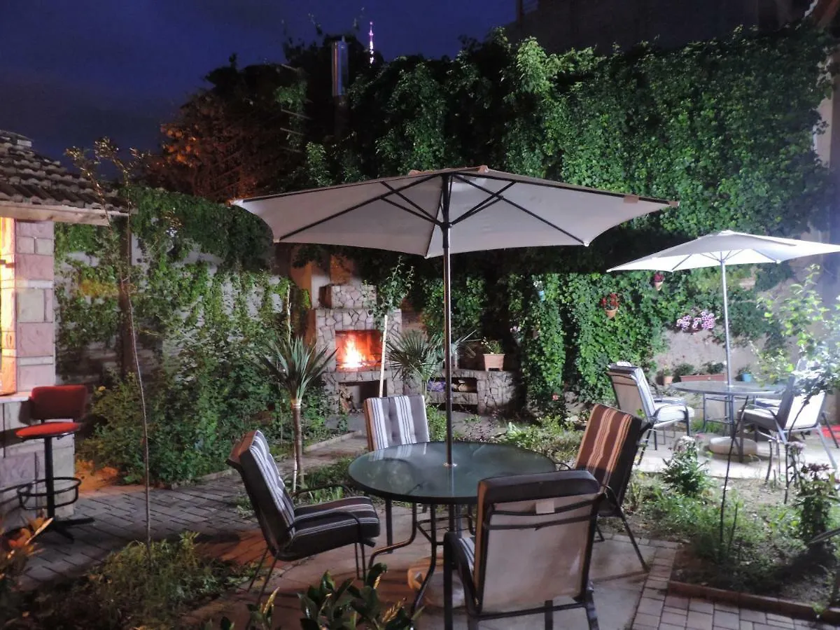 ***  Cabinet Boutique Hotel Tbilisi Georgien